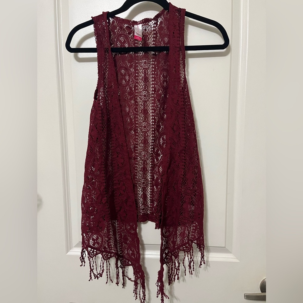 COPY - Long Sleeveless Crochet Fringe Vest size juniors L (11-13)